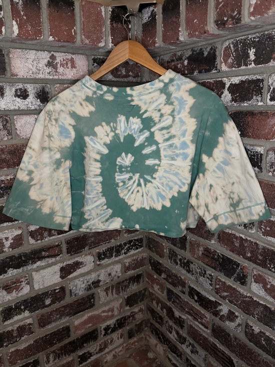 Gymshark Tops - Gymshark Boxy Gym Custom Bleach Spiral Tie-Dye Cropped Tee- Seafoam Green/Cream